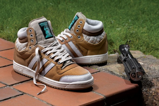 Illustration for article titled You know you need these Millennium Falcon sneakers